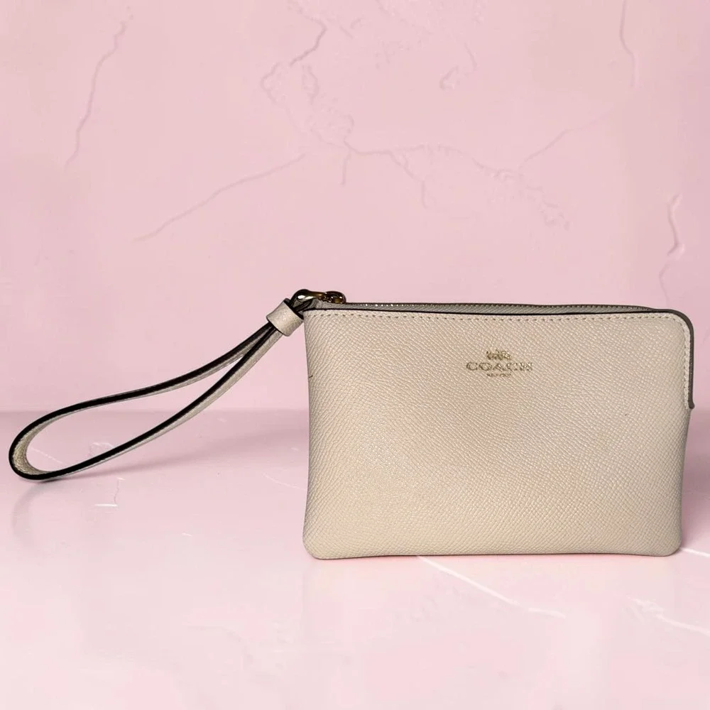 Coach Corner Zip Wristlet in Chalk White Crossgrain Leather F58032